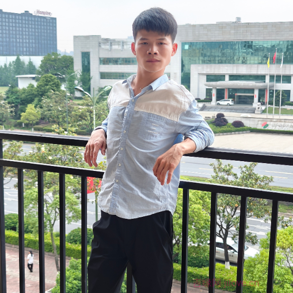 湖南28岁单身帅哥真诚找对象-阿拉尔征婚相亲网