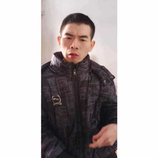 33岁岁四川单身帅哥 - 阿拉尔吉缘网