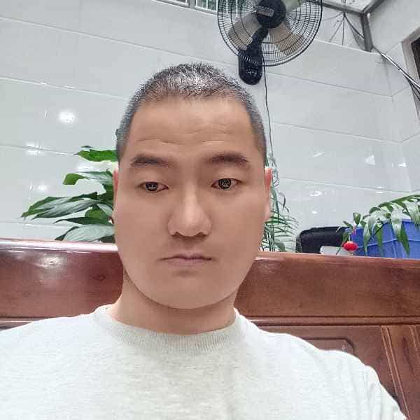 37岁岁福建单身帅哥 - 阿拉尔吉缘网