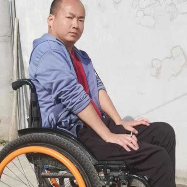 37岁岁陕西单身帅哥 - 阿拉尔吉缘网