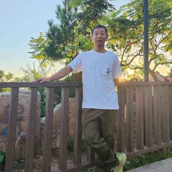 47岁岁辽宁单身帅哥 - 阿拉尔吉缘网