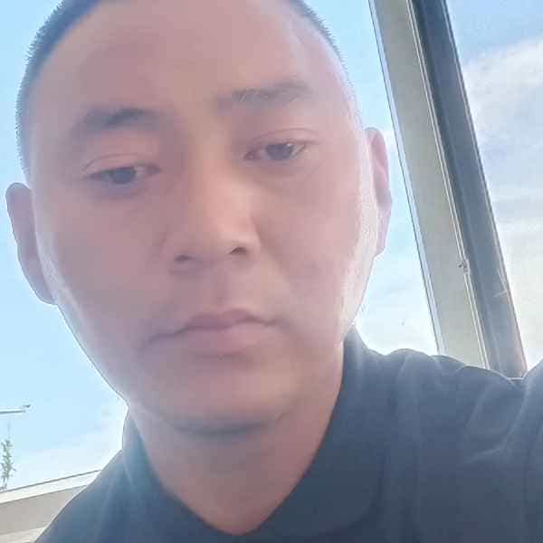 35岁岁内蒙古单身帅哥 - 阿拉尔吉缘网